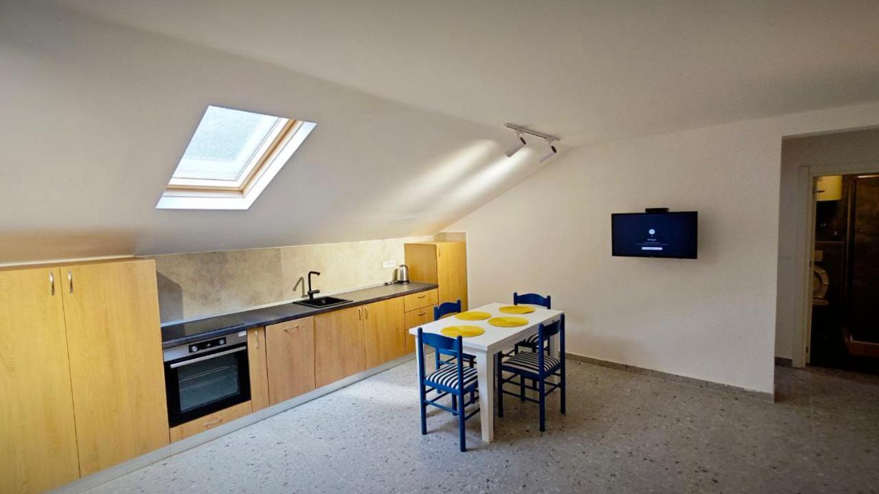 Apartmani Radovic Bijela Exterior photo