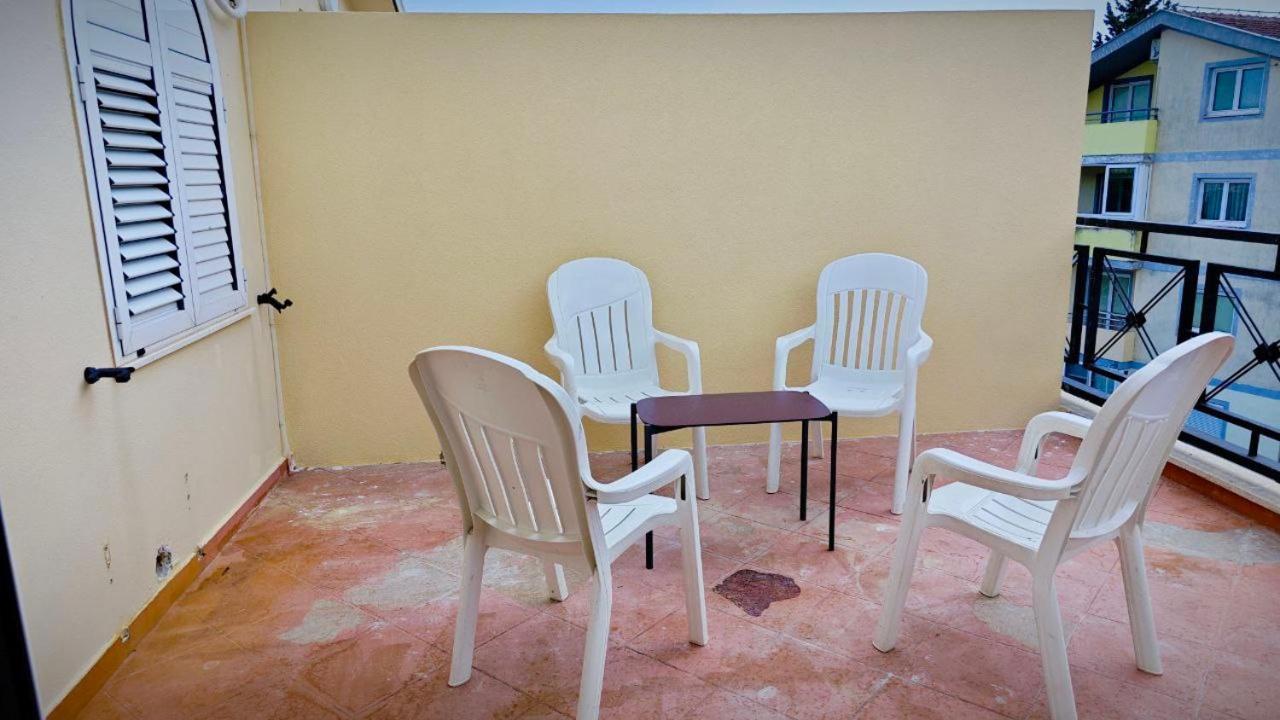 Apartmani Radovic Bijela Exterior photo